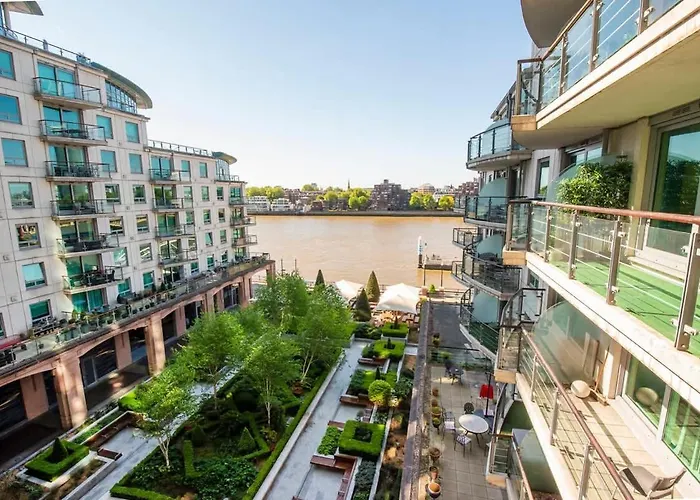 Charming 2 Bed Thames View