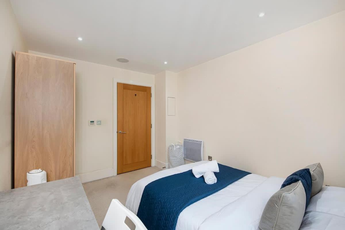Charming 2 Bed Thames View