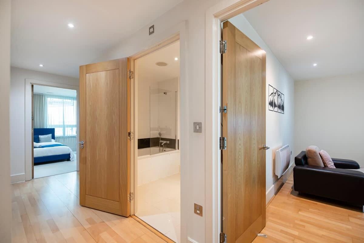 Charming 2 Bed Thames View * Londra